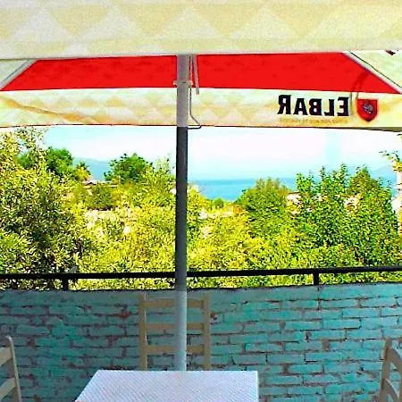 Serenade Lungomare Walk To Sea Promenade Seafood Restaurants Free Parking *