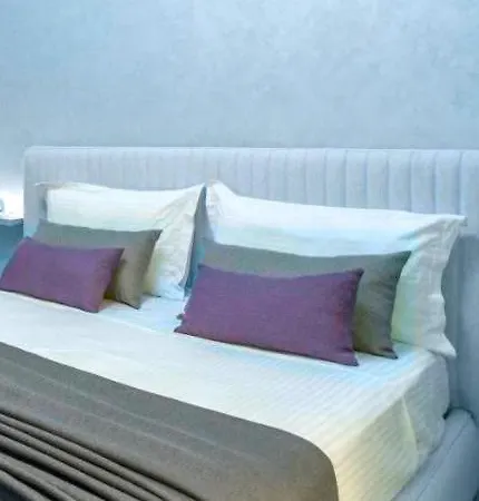 Serenade Lungomare Walk To Sea Promenade Seafood Restaurants Free Parking Vlore