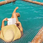 Serenade Lungomare Walk To Sea Promenade Seafood Restaurants Free Parking *