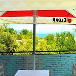 Serenade Lungomare Walk To Sea Promenade Seafood Restaurants Free Parking *