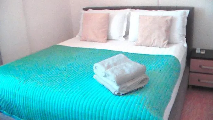 Serenade Lungomare Walk To Sea Promenade Seafood Restaurants Free Parking Apartament Wlora