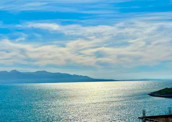 Appartamento Serenade Lungomare Walk To Sea Promenade Seafood Restaurants Free Parking Vlorë