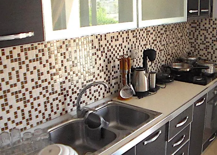 Serenade Lungomare Walk To Sea Promenade Seafood Restaurants Free Parking Vlorë