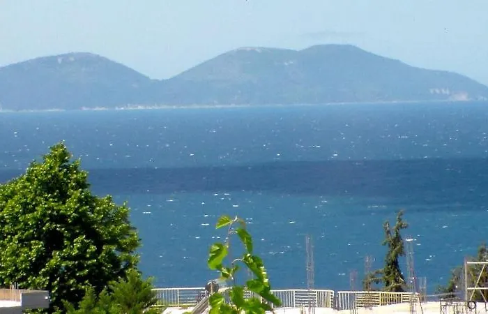 Serenade Lungomare Walk To Sea Promenade Seafood Restaurants Free Parking *