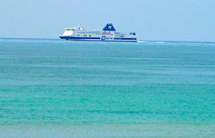 Serenade Lungomare Walk To Sea Promenade Seafood Restaurants Free Parking Appartamento *