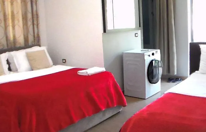 Serenade Lungomare Walk To Sea Promenade Seafood Restaurants Free Parking Apartament *