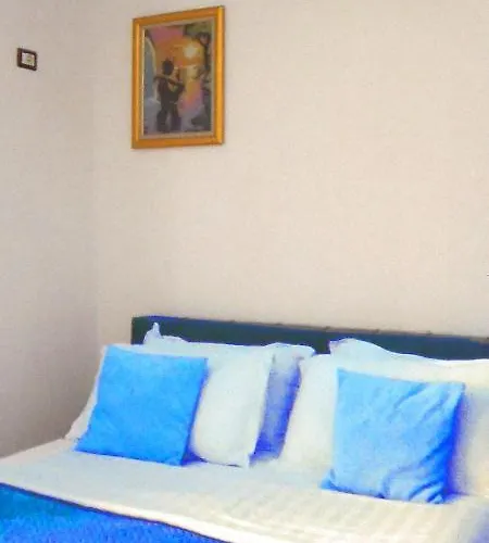 Serenade Lungomare Walk To Sea Promenade Seafood Restaurants Free Parking Appartamento