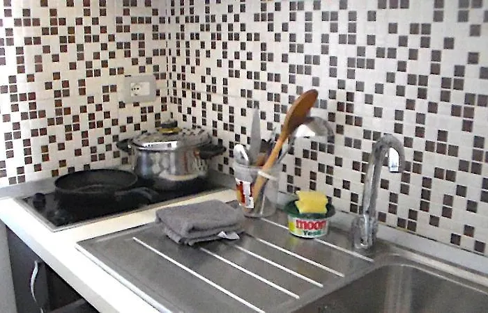 Serenade Lungomare Walk To Sea Promenade Seafood Restaurants Free Parking Appartamento *