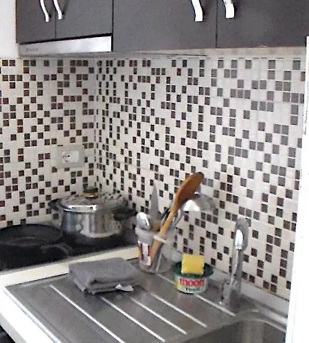 Serenade Lungomare Walk To Sea Promenade Seafood Restaurants Free Parking Apartament