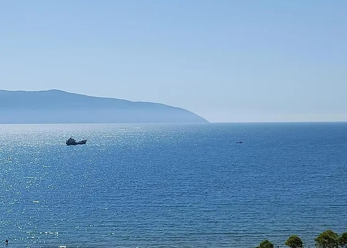 Appartamento Serenade Lungomare Walk To Sea Promenade Seafood Restaurants Free Parking *