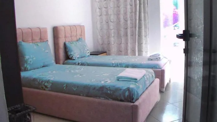 Serenade Lungomare Walk To Sea Promenade Seafood Restaurants Free Parking