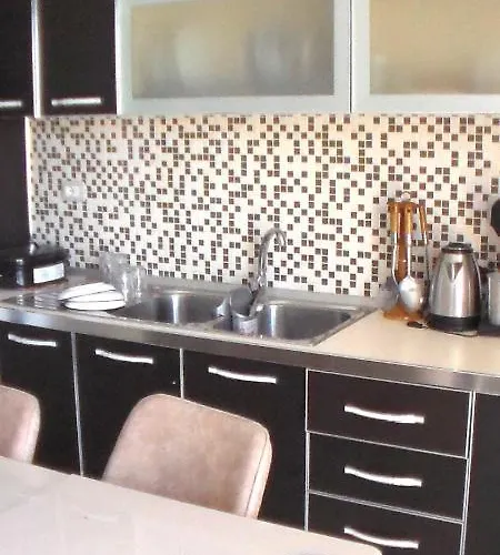 Apartament Serenade Lungomare Walk To Sea Promenade Seafood Restaurants Free Parking