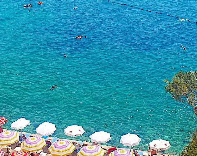 Serenade Lungomare Walk To Sea Promenade Seafood Restaurants Free Parking Appartamento