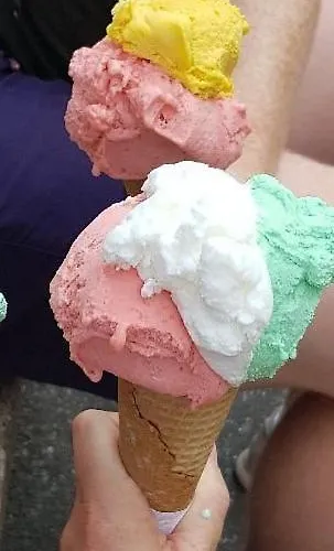 Serenade Lungomare Walk To Sea Promenade Seafood Restaurants Free Parking Appartamento Vlorë